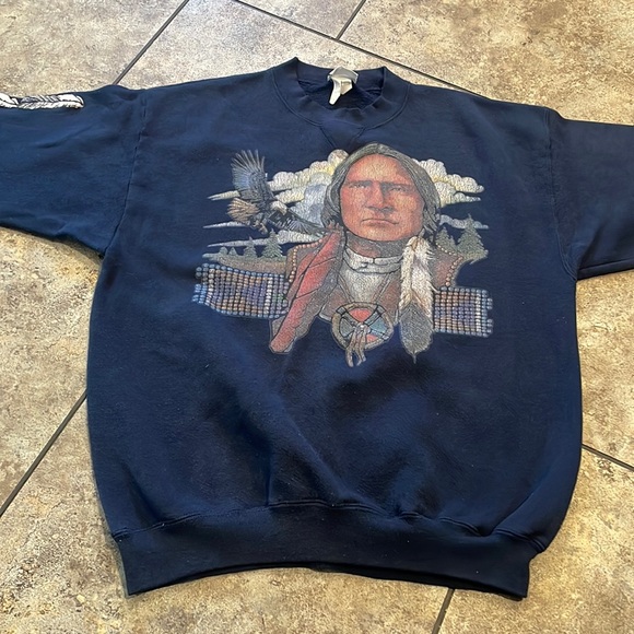 Vintage native American graphic blue sweatshirt made in the USA medium - Picture 1 of 8